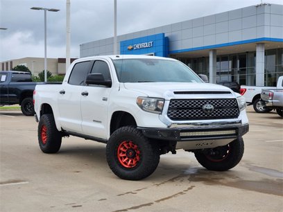 Used 2018 Toyota Tundra SR5 w/ SR5 Upgrade Package