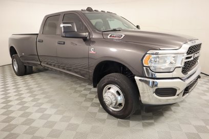 Used 2024 RAM 3500 Tradesman w/ Chrome Appearance Group