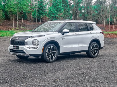 New 2025 Mitsubishi Outlander 4WD Plug-In Hybrid