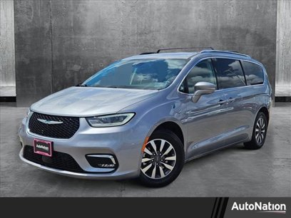 Used 2021 Chrysler Pacifica Touring-L