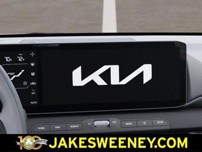 New 2025 Kia K4 EX