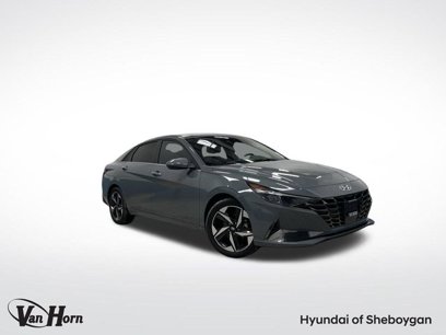 Used 2021 Hyundai Elantra SEL w/ Convenience + Premium Package