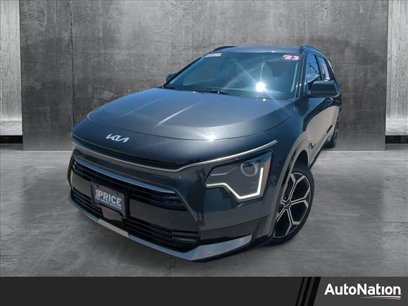 Used 2023 Kia Niro EX Touring