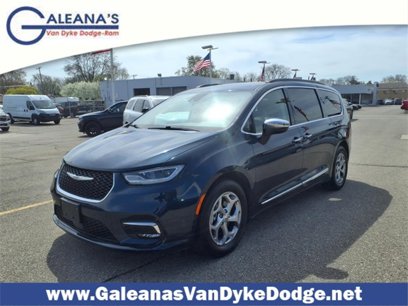 Used 2023 Chrysler Pacifica Limited