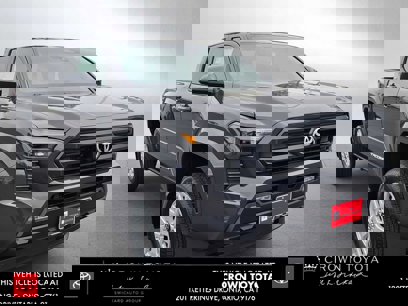 New 2025 Toyota Tacoma SR5