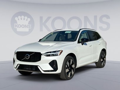 New 2025 Volvo XC60 T8 Plus w/ Climate Package