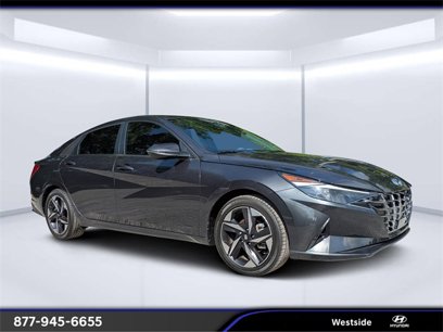 Used 2021 Hyundai Elantra SEL w/ Convenience + Premium Package