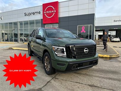 New 2024 Nissan Titan SV w/ SV Bronze Edition Package
