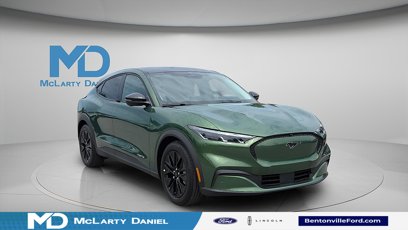 New 2025 Ford Mustang Mach-E Select w/ Comfort Package Lite