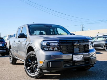 New 2024 Ford Maverick Lariat w/ Black Appearance Package