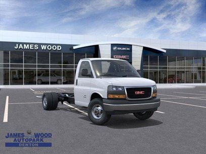 New 2025 GMC Savana 3500 w/ Power Convenience Package