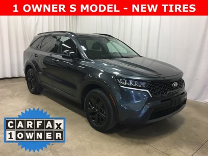Used 2021 Kia Sorento S w/ Panoramic Sunroof Package