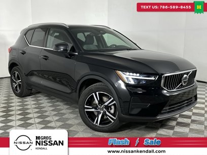 Used 2025 Volvo XC40 B5 Core