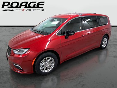 New 2025 Chrysler Pacifica Select