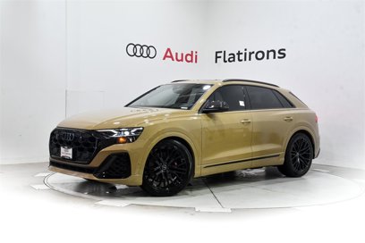 New 2025 Audi SQ8 Prestige