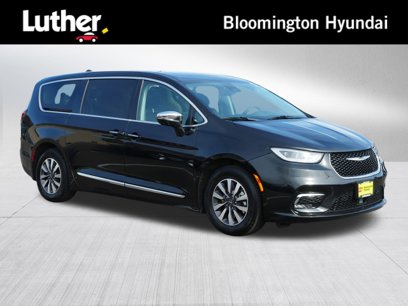 Used 2022 Chrysler Pacifica Limited