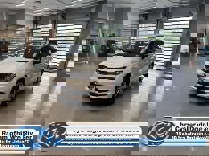 New 2025 Chrysler Voyager LX