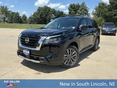 New 2025 Nissan Pathfinder SL w/ SL Premium Package