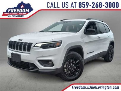 Used 2023 Jeep Cherokee Altitude Lux