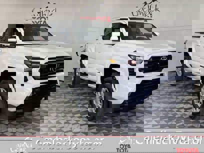 New 2025 Toyota Tacoma SR5