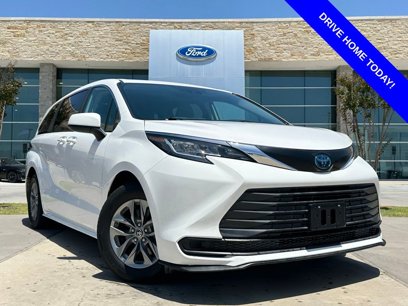 Used 2022 Toyota Sienna LE