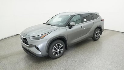 New 2025 Toyota Highlander XLE