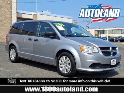 Used 2019 Dodge Grand Caravan SE w/ UConnect Hands-Free Group