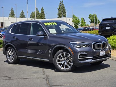 Used 2019 BMW X5 xDrive40i w/ Premium Package 2