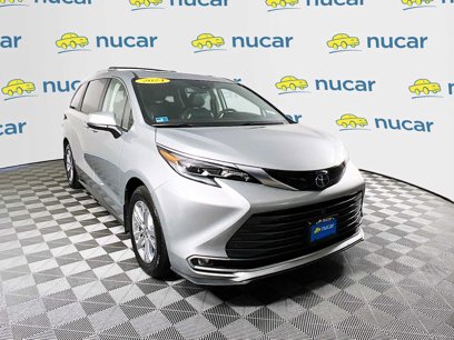 Used 2024 Toyota Sienna Platinum