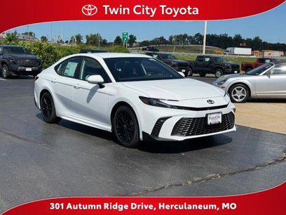 New 2025 Toyota Camry SE