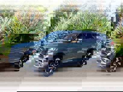New 2025 Volkswagen Atlas Cross Sport SEL