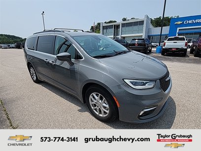 Used 2022 Chrysler Pacifica Touring-L