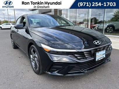 Used 2024 Hyundai Elantra SEL w/ Convenience Package