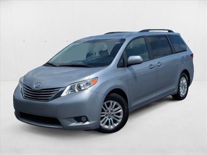 Used 2017 Toyota Sienna XLE Premium