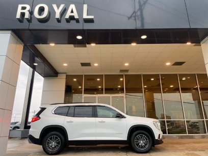 New 2025 GMC Acadia Elevation