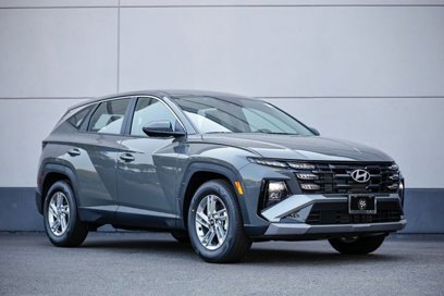 New 2025 Hyundai Tucson SE