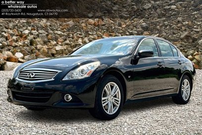 Used 2015 INFINITI Q40 AWD w/ Moonroof Package