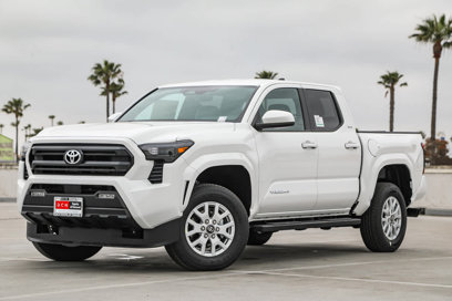 New 2025 Toyota Tacoma SR5