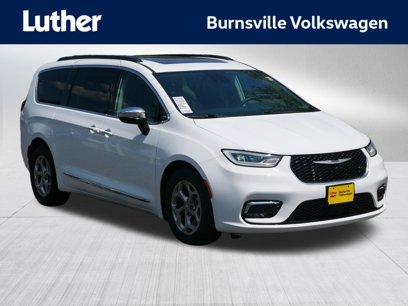 Used 2023 Chrysler Pacifica Limited