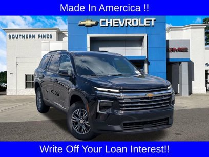 New 2025 Chevrolet Traverse LT