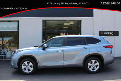 Used 2023 Toyota Highlander LE