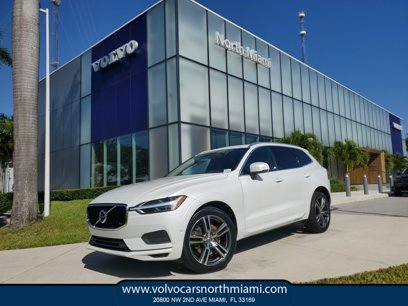 Used 2018 Volvo XC60 T6 Momentum w/ Vision Package