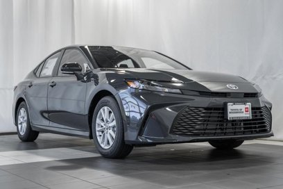 New 2025 Toyota Camry LE