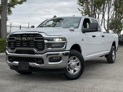 New 2025 RAM 2500 Tradesman w/ Chrome Appearance Group
