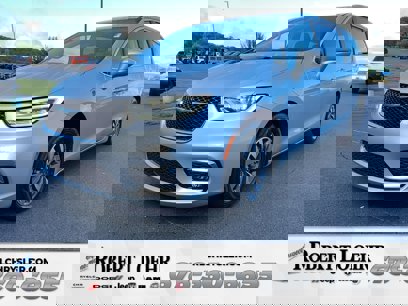 Used 2022 Chrysler Pacifica Touring-L