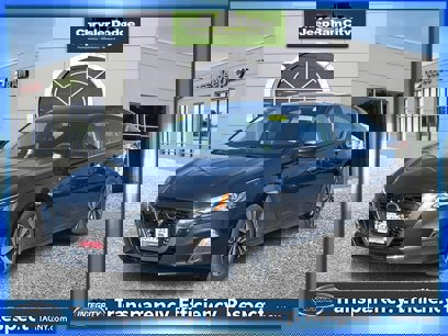 Used 2021 Nissan Altima 2.5 SV w/ SV Premium Package
