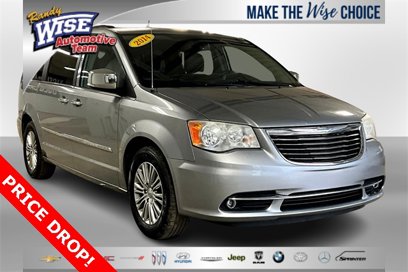 Used 2014 Chrysler Town & Country Touring-L w/ Driver Convenience Group