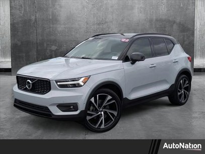 Used 2022 Volvo XC40 T5 R-Design w/ Protection Package Premier
