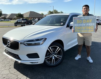 Used 2021 Volvo XC60 T5 Momentum w/ Premium Package