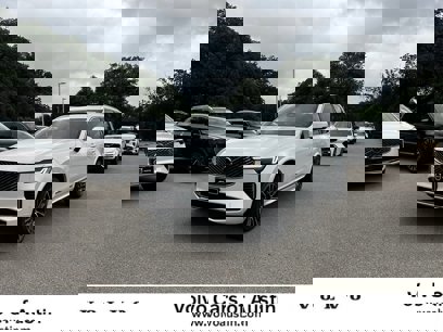 New 2025 Volvo XC90 B5 Plus w/ Protection Package